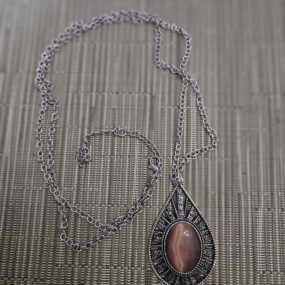 Paparazzi Elegant Tiger Eye Silver Teardrop Pendant Necklace